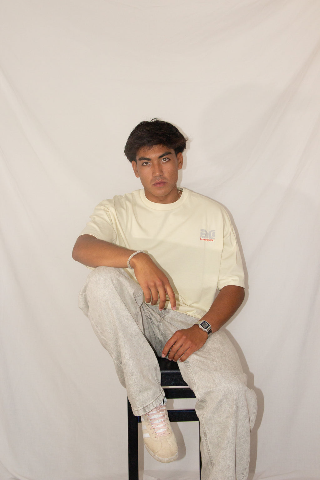 STRAWBERRIES T-SHIRT BEIGE